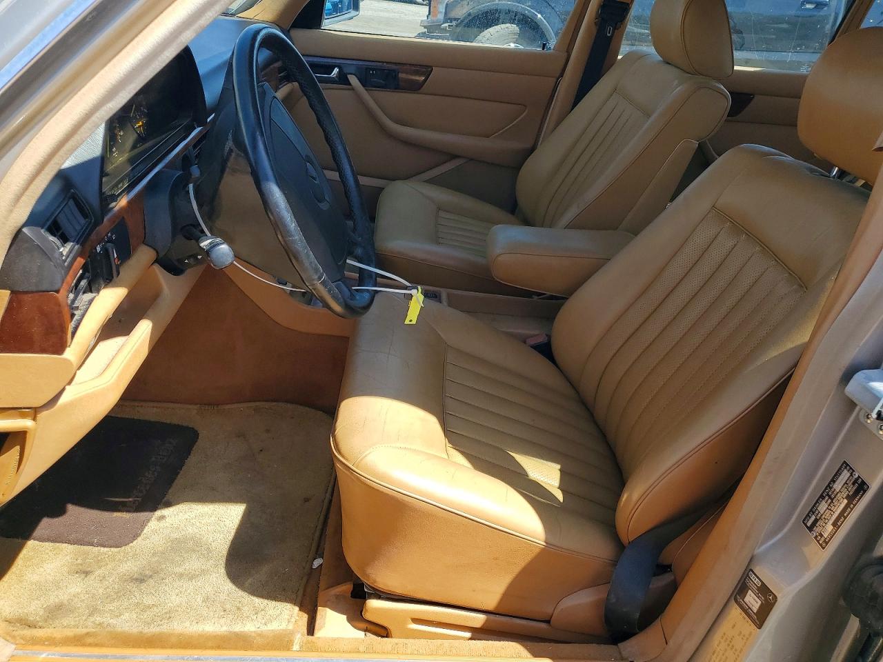 1988 Mercedes-benz 560 Sel Beige vin: WDBCA39D2JA394998