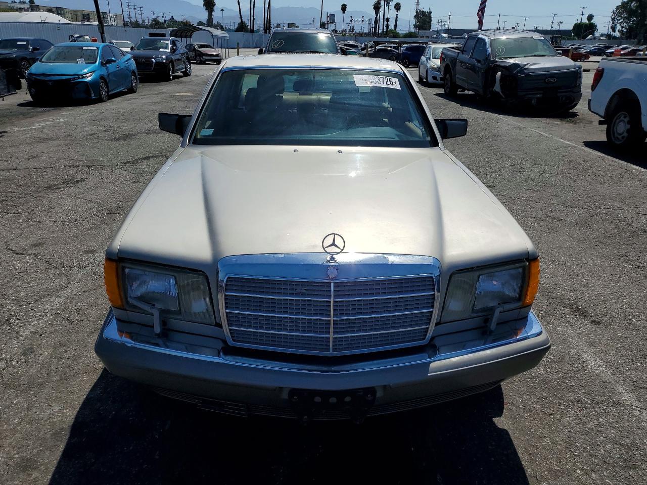 1988 Mercedes-benz 560 Sel Beige vin: WDBCA39D2JA394998