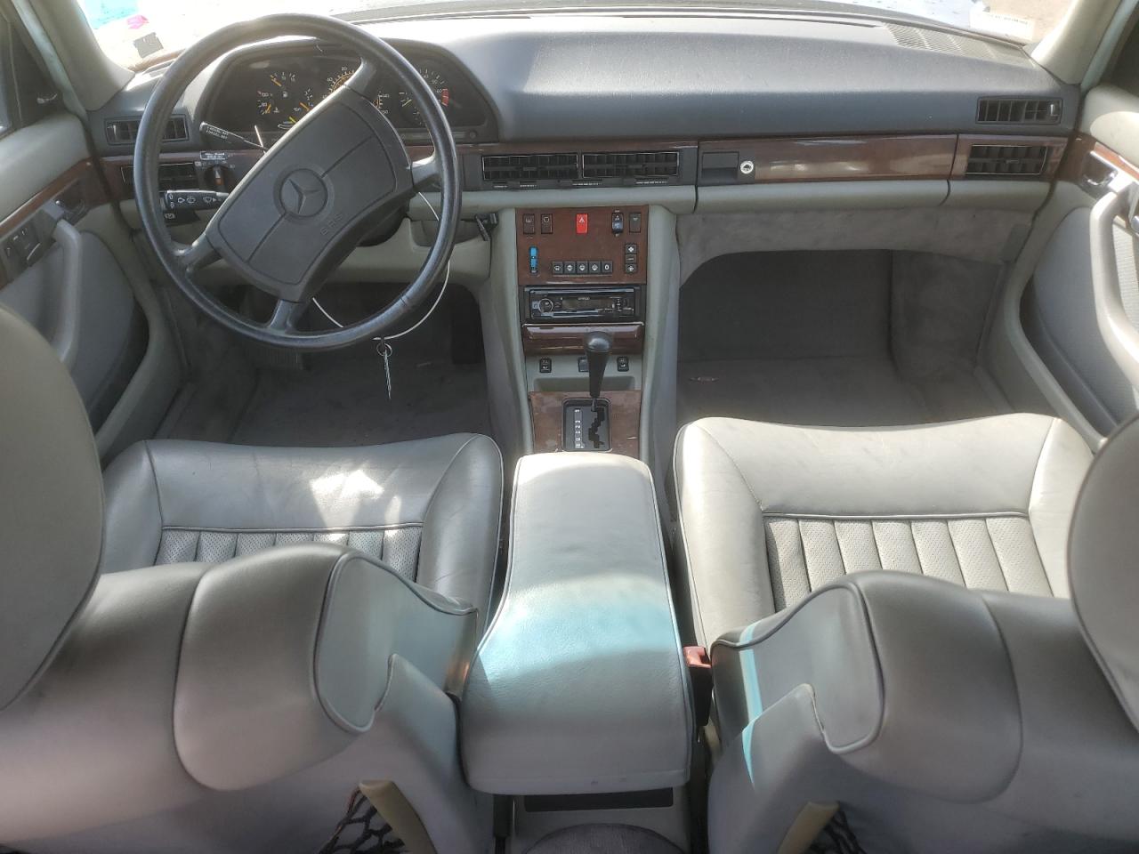 1986 Mercedes-benz 560 Sel Blue vin: WDBCA39D3GA260767