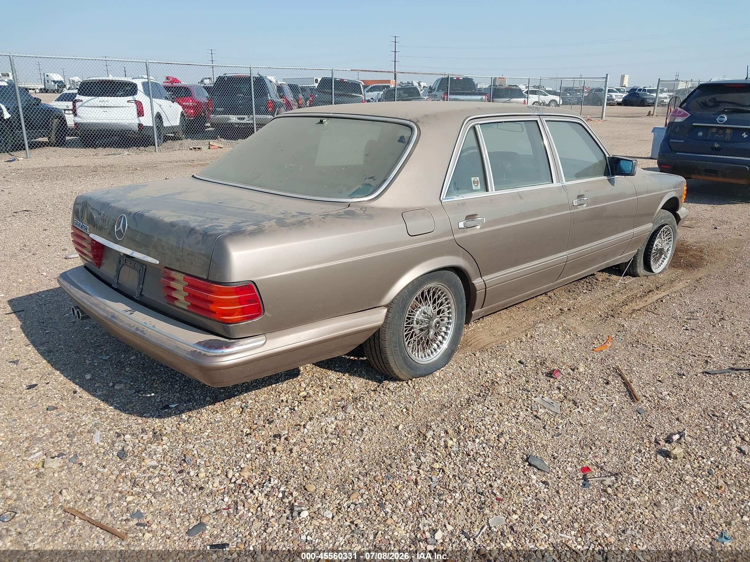 1987 Mercedes-benz 560 Sel Gold vin: WDBCA39D3HA348316