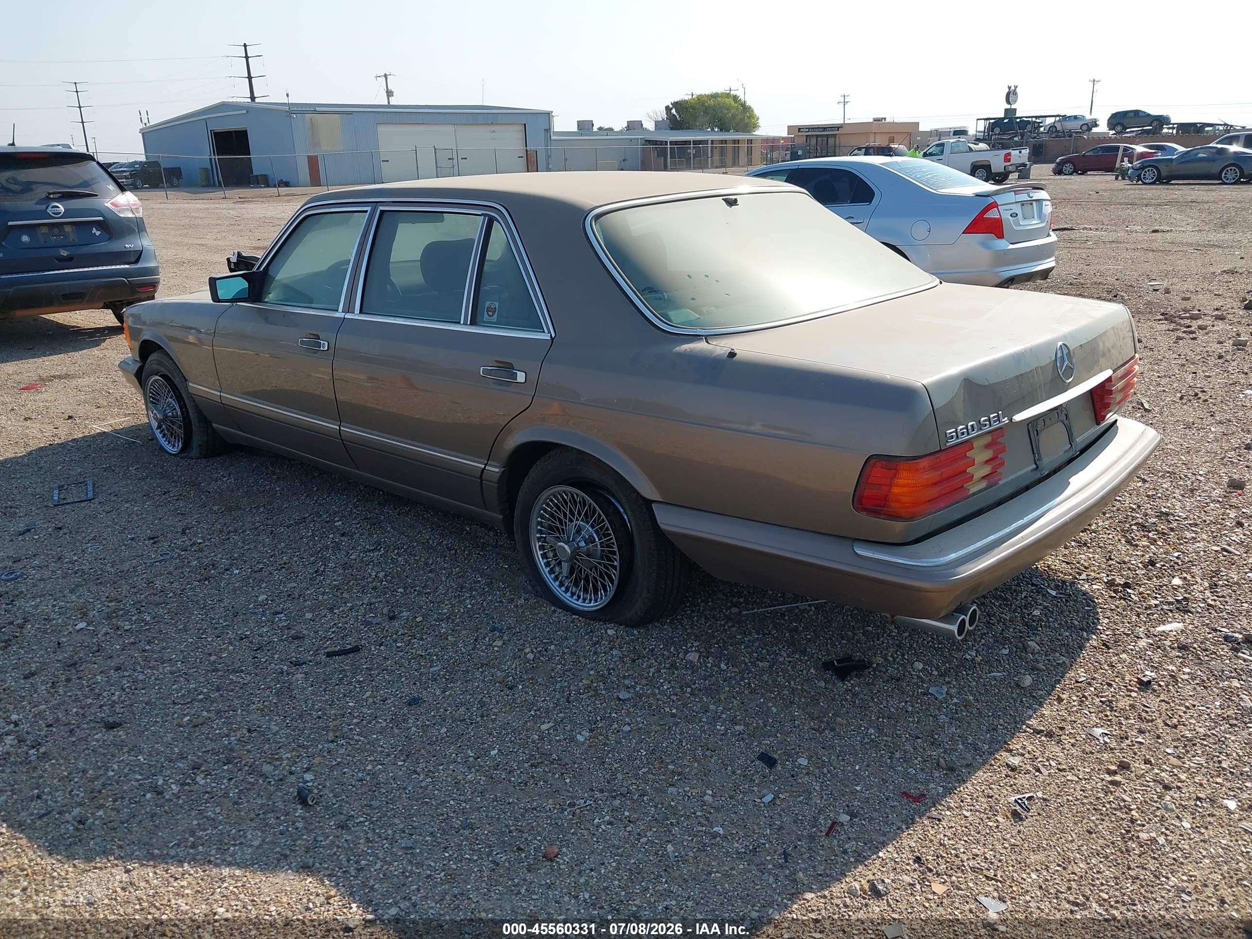 1987 Mercedes-benz 560 Sel Gold vin: WDBCA39D3HA348316