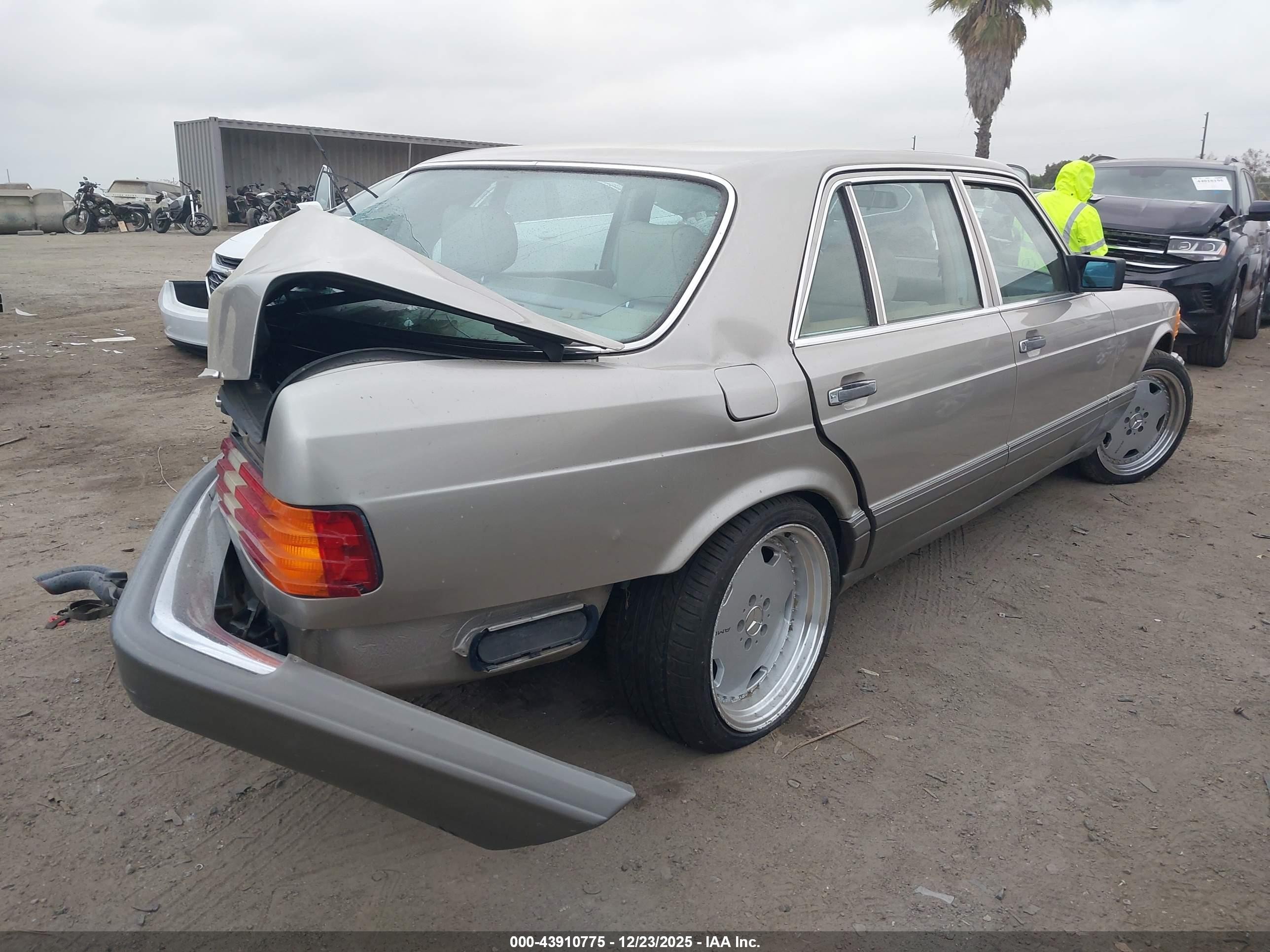 1986 Mercedes-benz 560 Sel Beige vin: WDBCA39D4GA228524