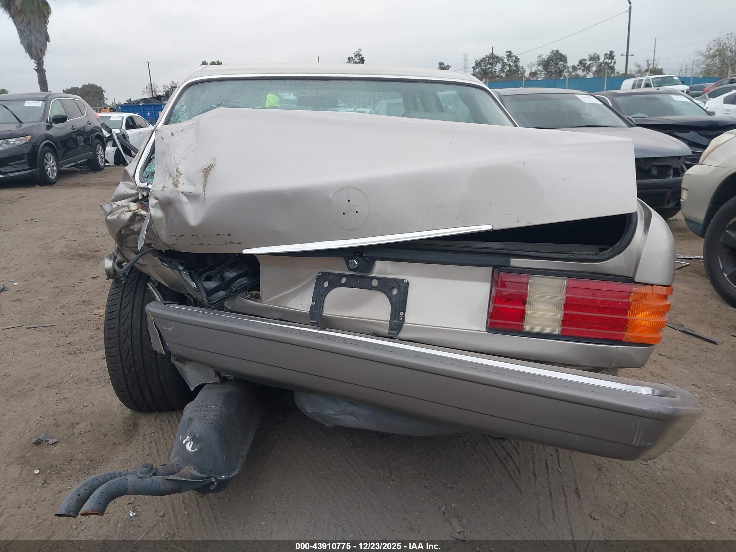 1986 Mercedes-benz 560 Sel Beige vin: WDBCA39D4GA228524