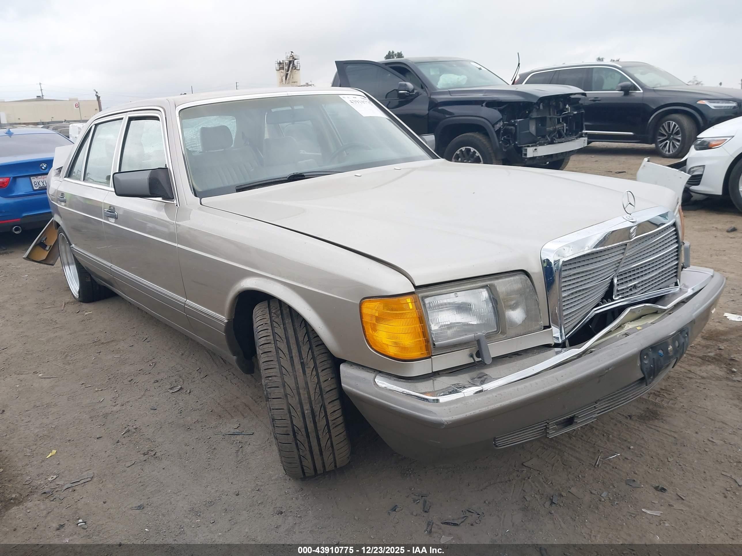 1986 Mercedes-benz 560 Sel Beige vin: WDBCA39D4GA228524