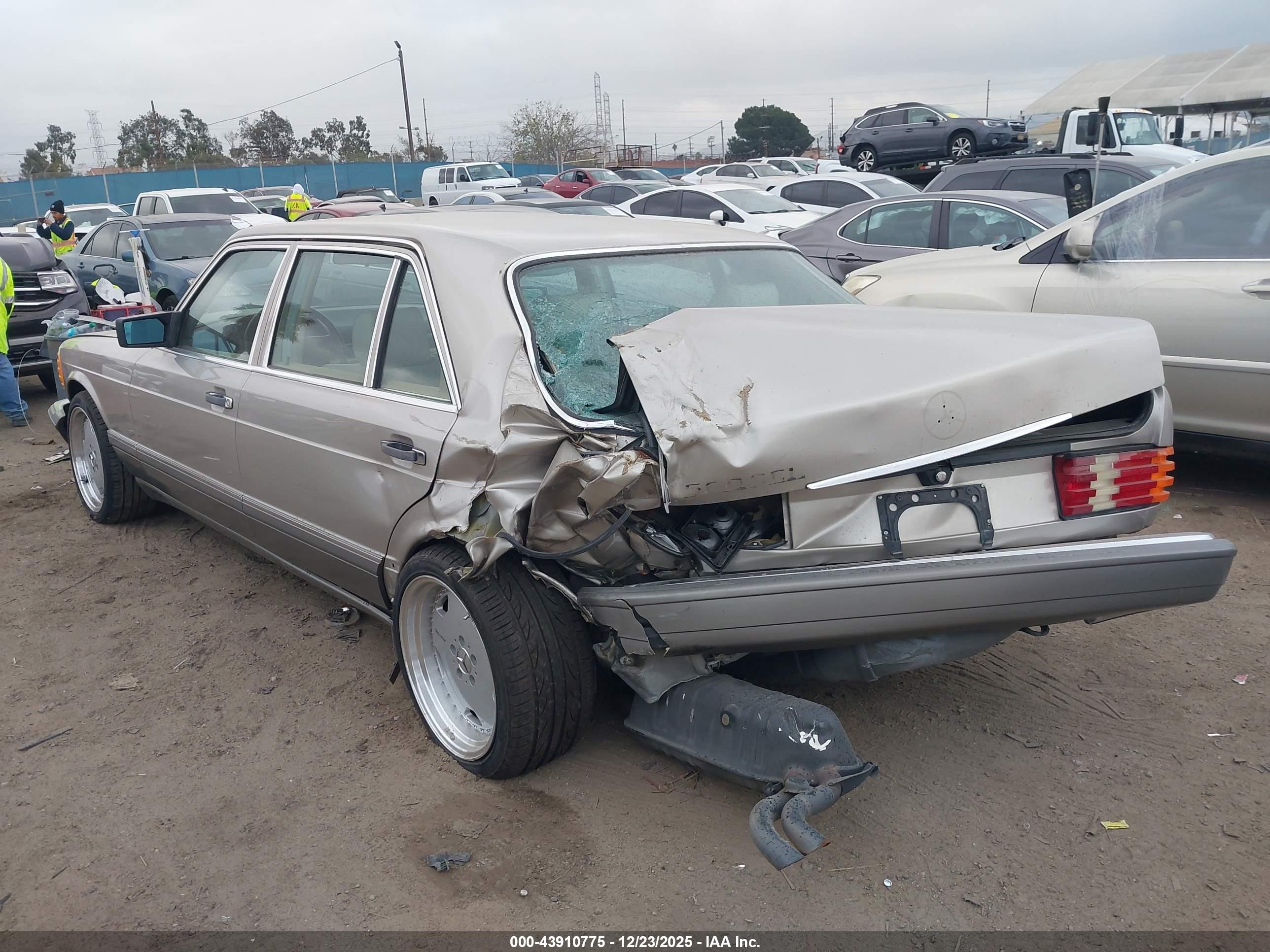 1986 Mercedes-benz 560 Sel Beige vin: WDBCA39D4GA228524