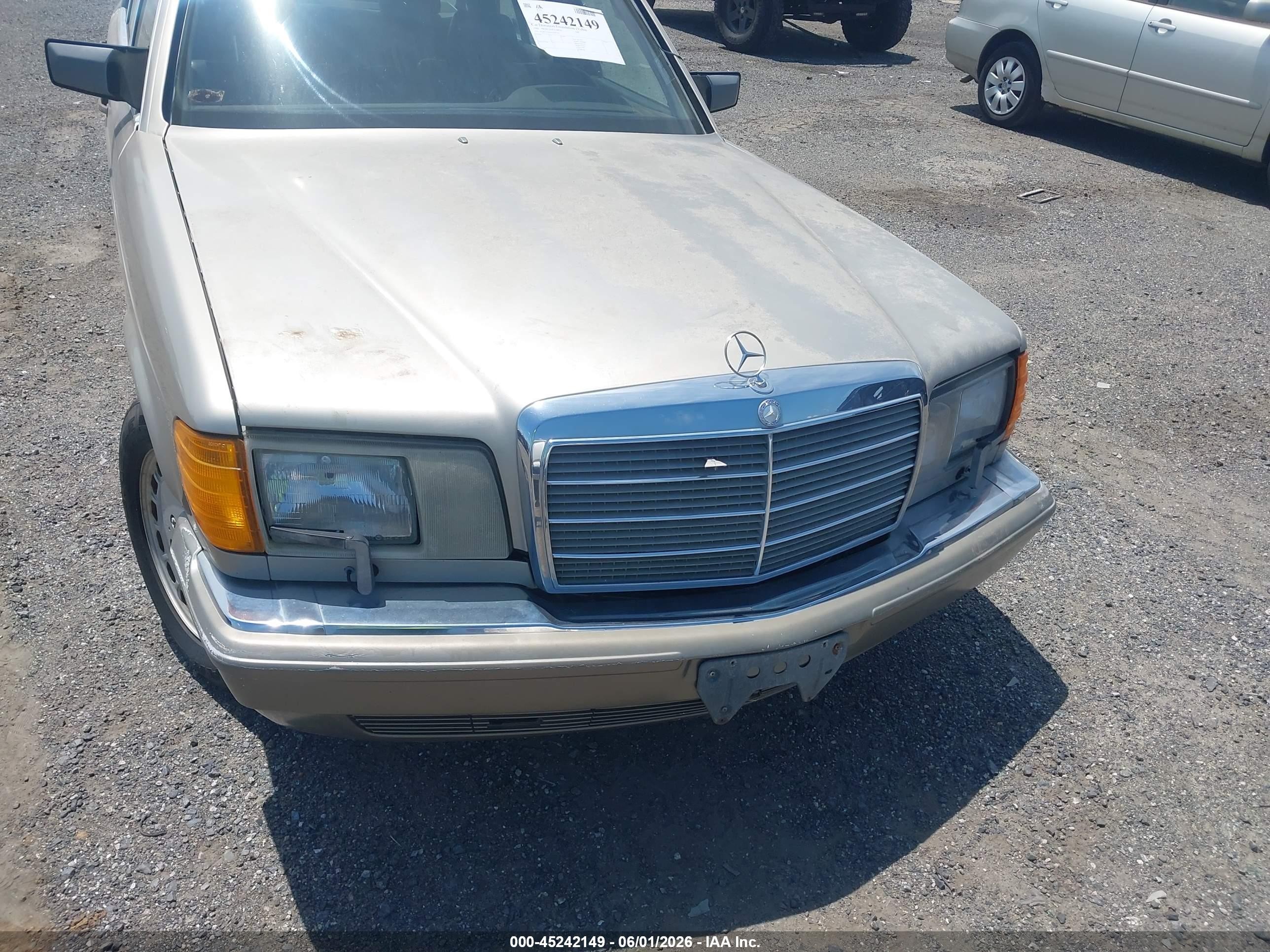 1988 Mercedes-benz 560 Sel Gold vin: WDBCA39D4JA364370