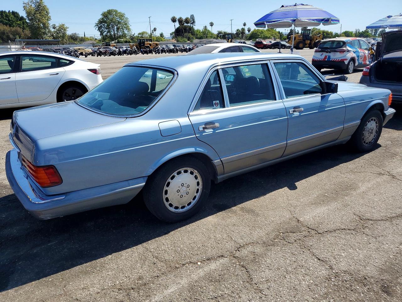 1988 Mercedes-benz 560 Sel Синий vin: WDBCA39D4JA394579