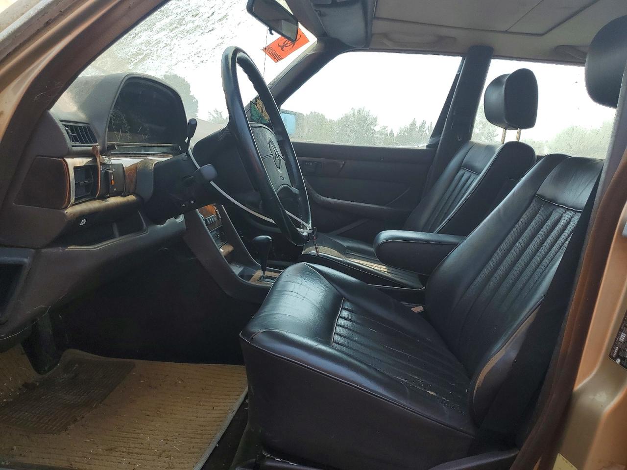 1986 Mercedes-benz 560 Sel Желто-коричневый vin: WDBCA39D5GA212428
