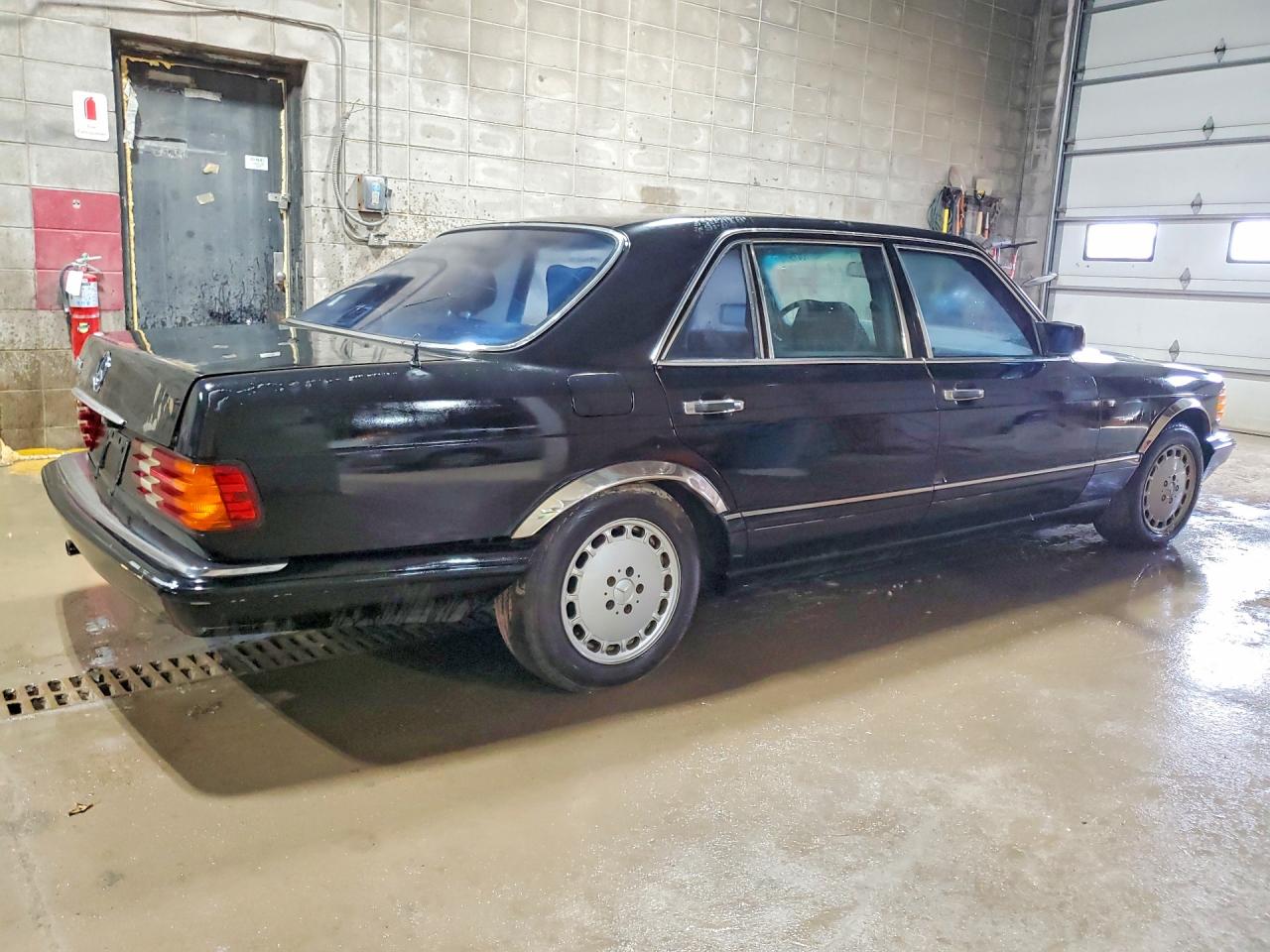 1986 Mercedes Benz 560 Sel Black vin: WDBCA39D6GA208789
