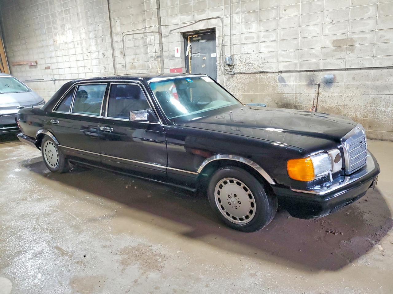 1986 Mercedes Benz 560 Sel Black vin: WDBCA39D6GA208789
