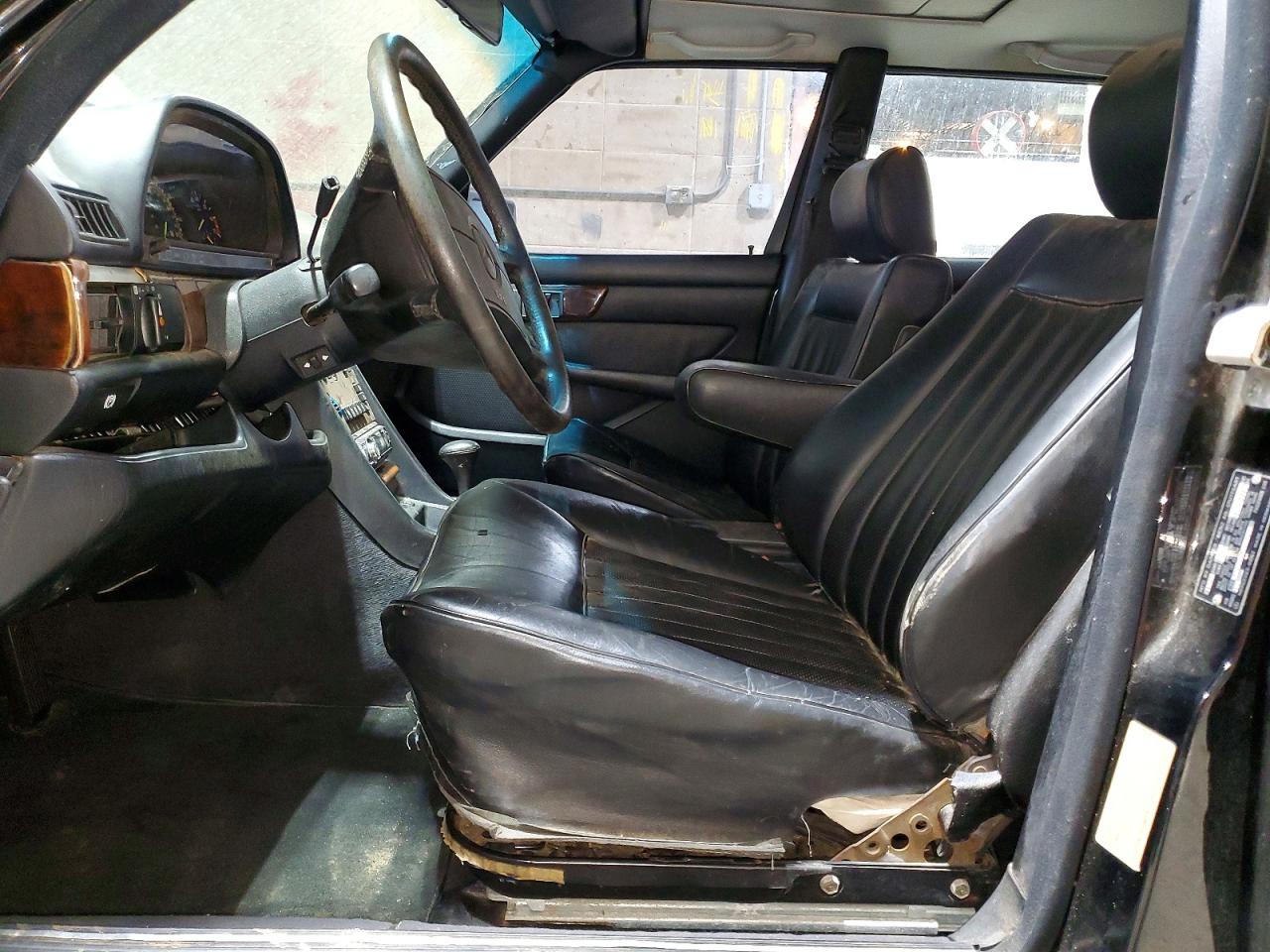 1986 Mercedes Benz 560 Sel Black vin: WDBCA39D6GA208789