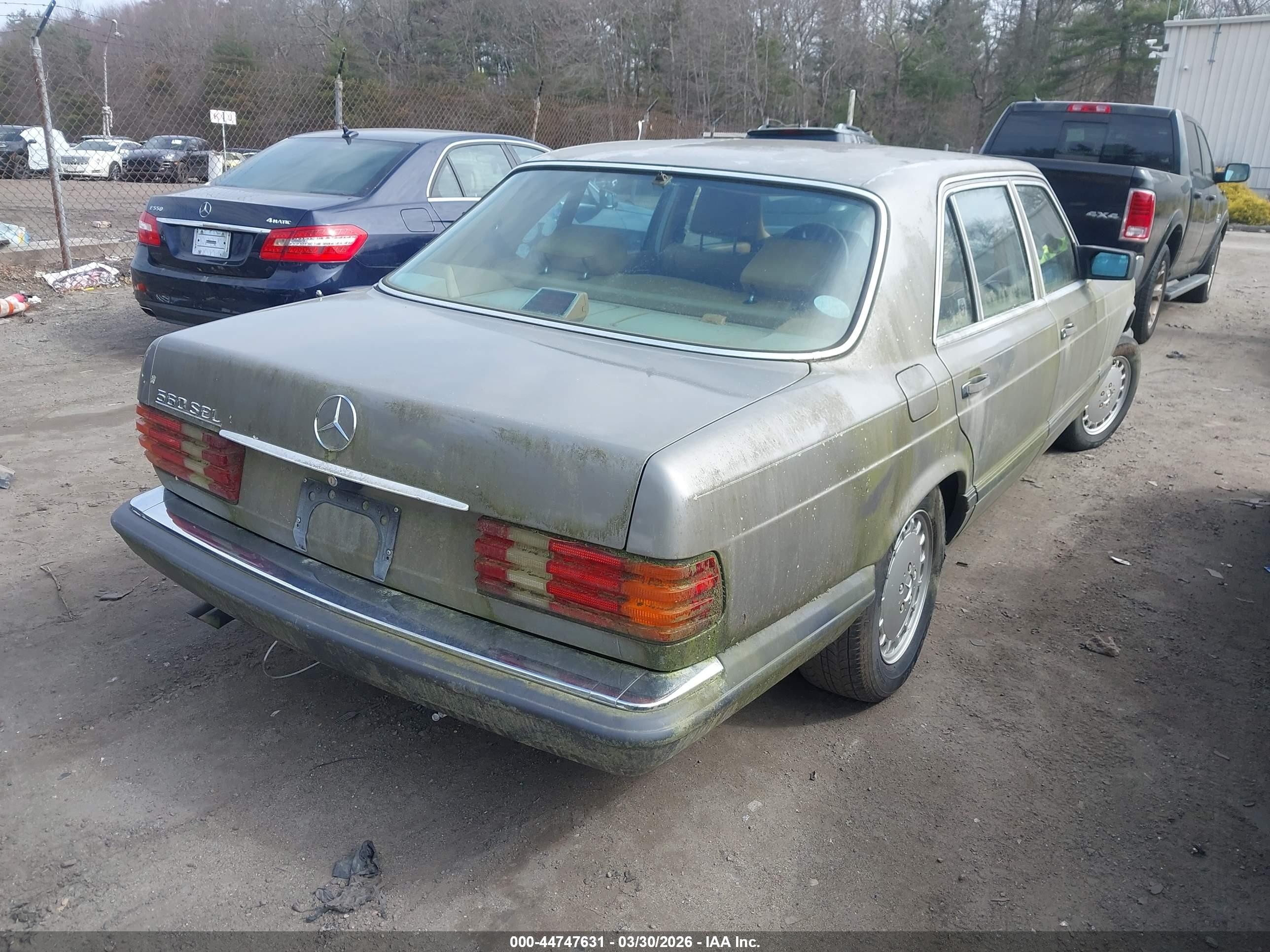 1988 Mercedes-benz 560 Sel Silver vin: WDBCA39D7JA390204