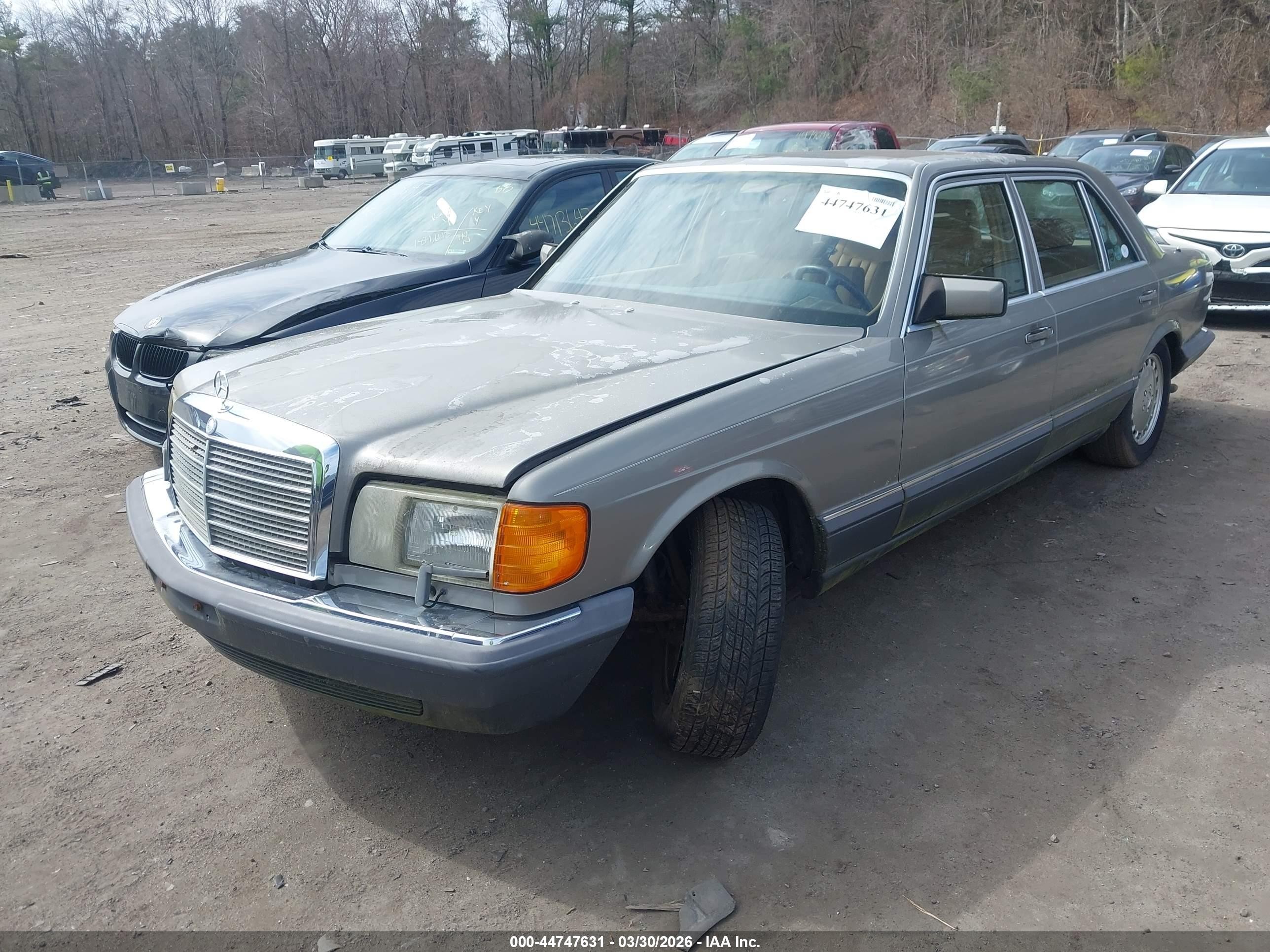 1988 Mercedes-benz 560 Sel Silver vin: WDBCA39D7JA390204