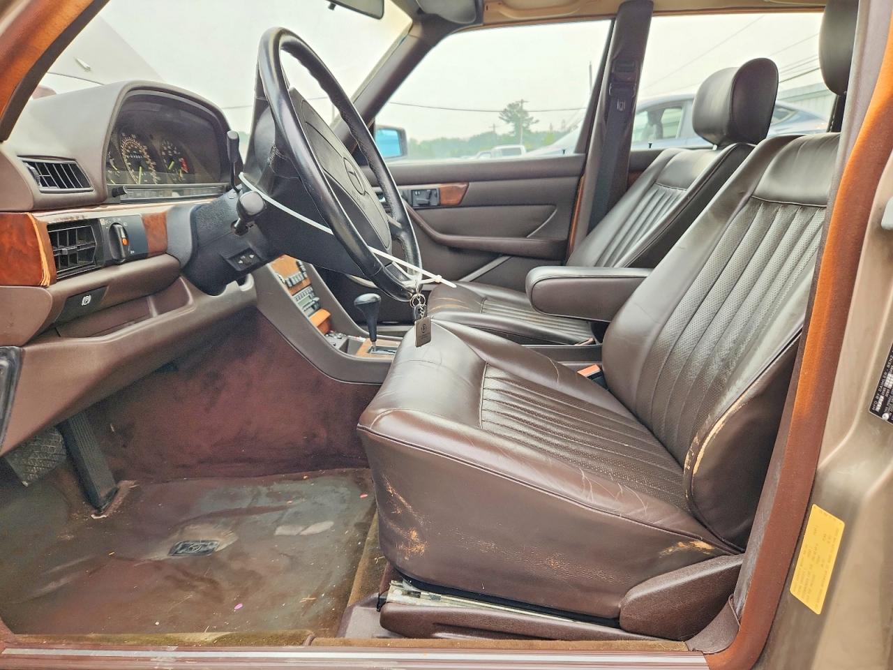 1987 Mercedes-benz 560 Sel Brown vin: WDBCA39D8HA347176