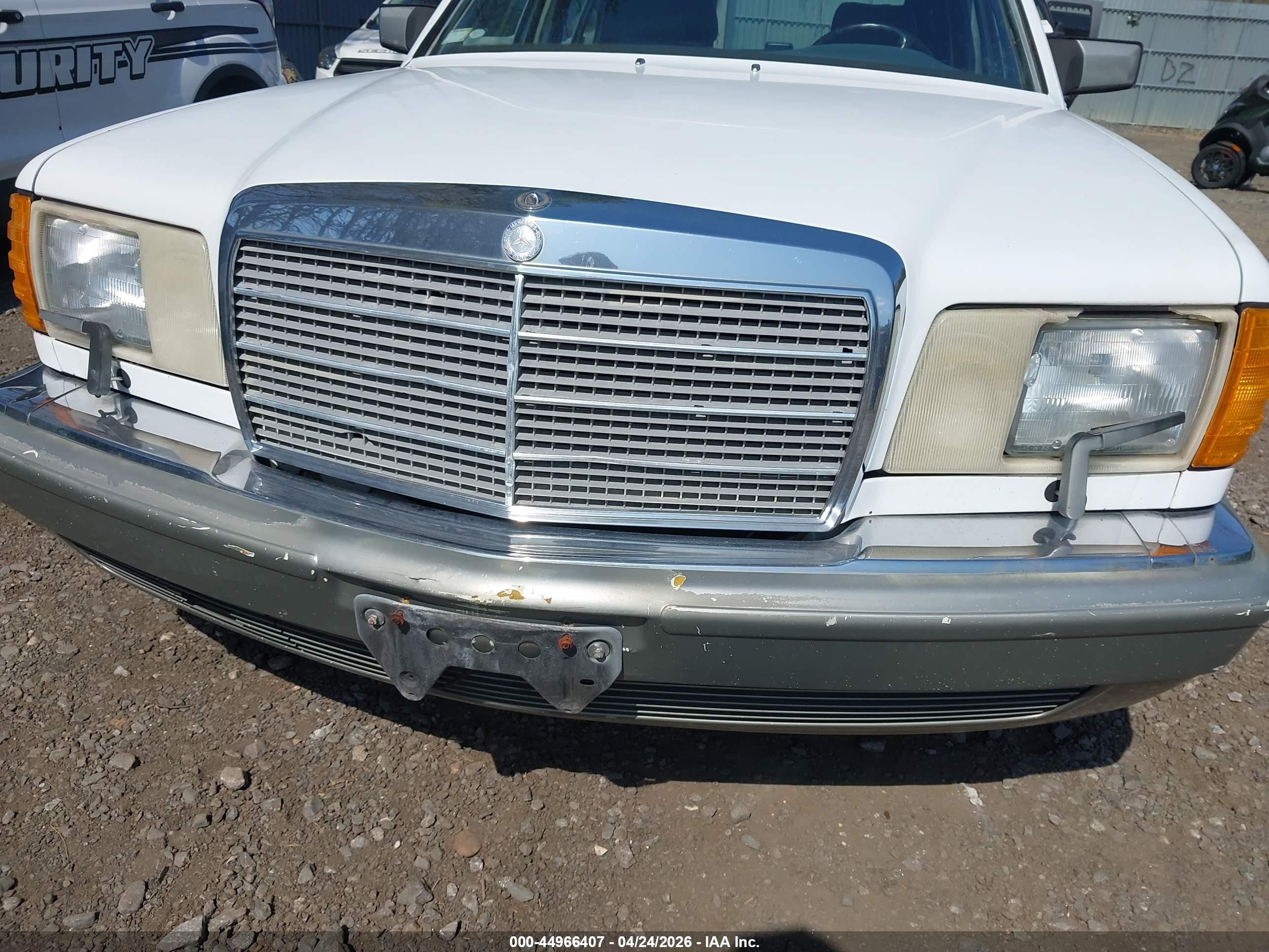 1988 Mercedes-benz 560 Sel Белый vin: WDBCA39DXJA420974