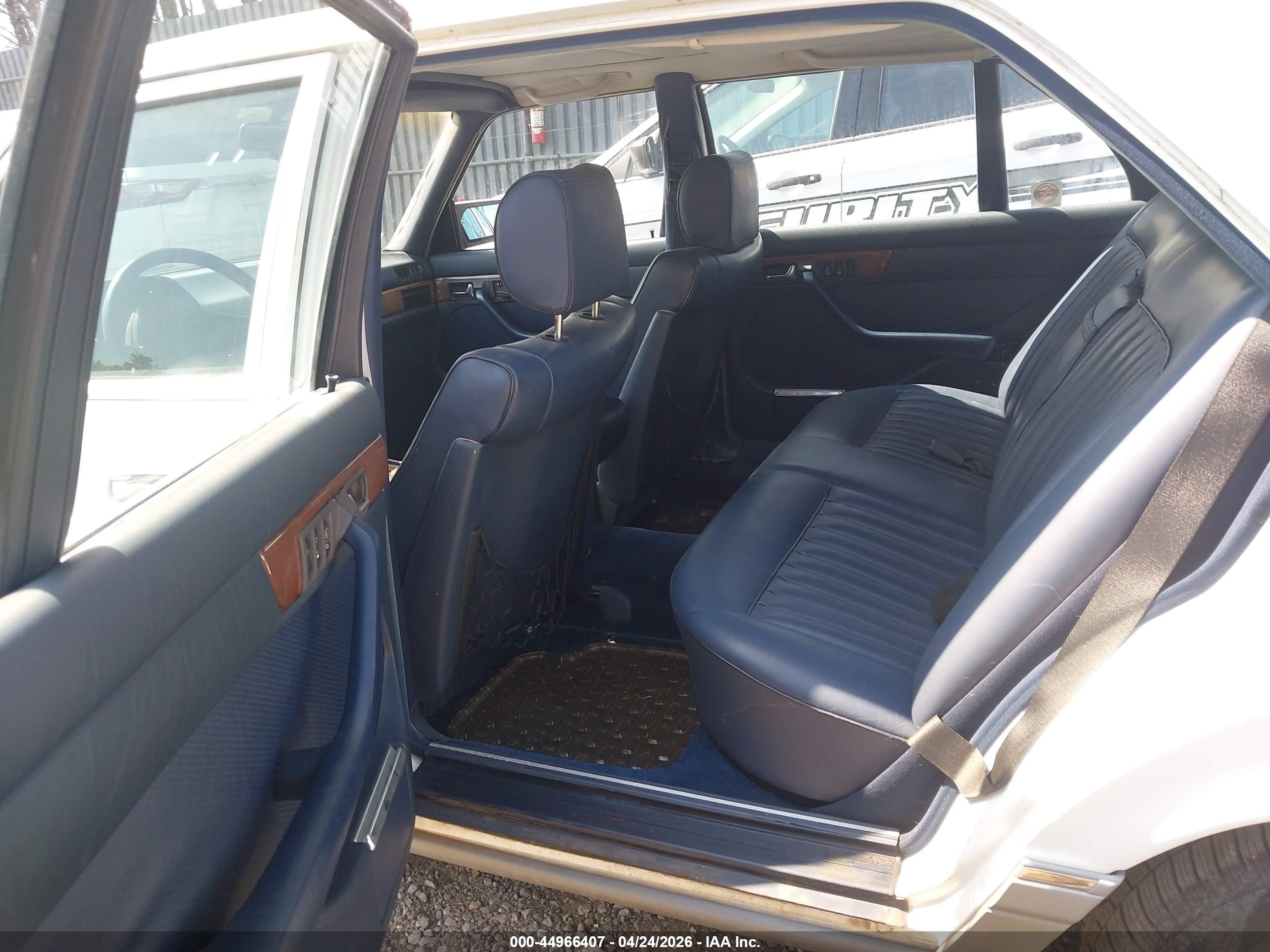 1988 Mercedes-benz 560 Sel Белый vin: WDBCA39DXJA420974