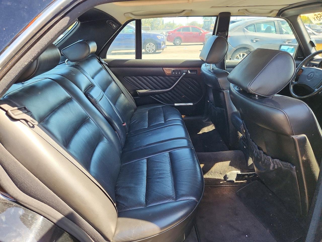 1989 Mercedes-benz 560 Sel Черный vin: WDBCA39E0KA485178