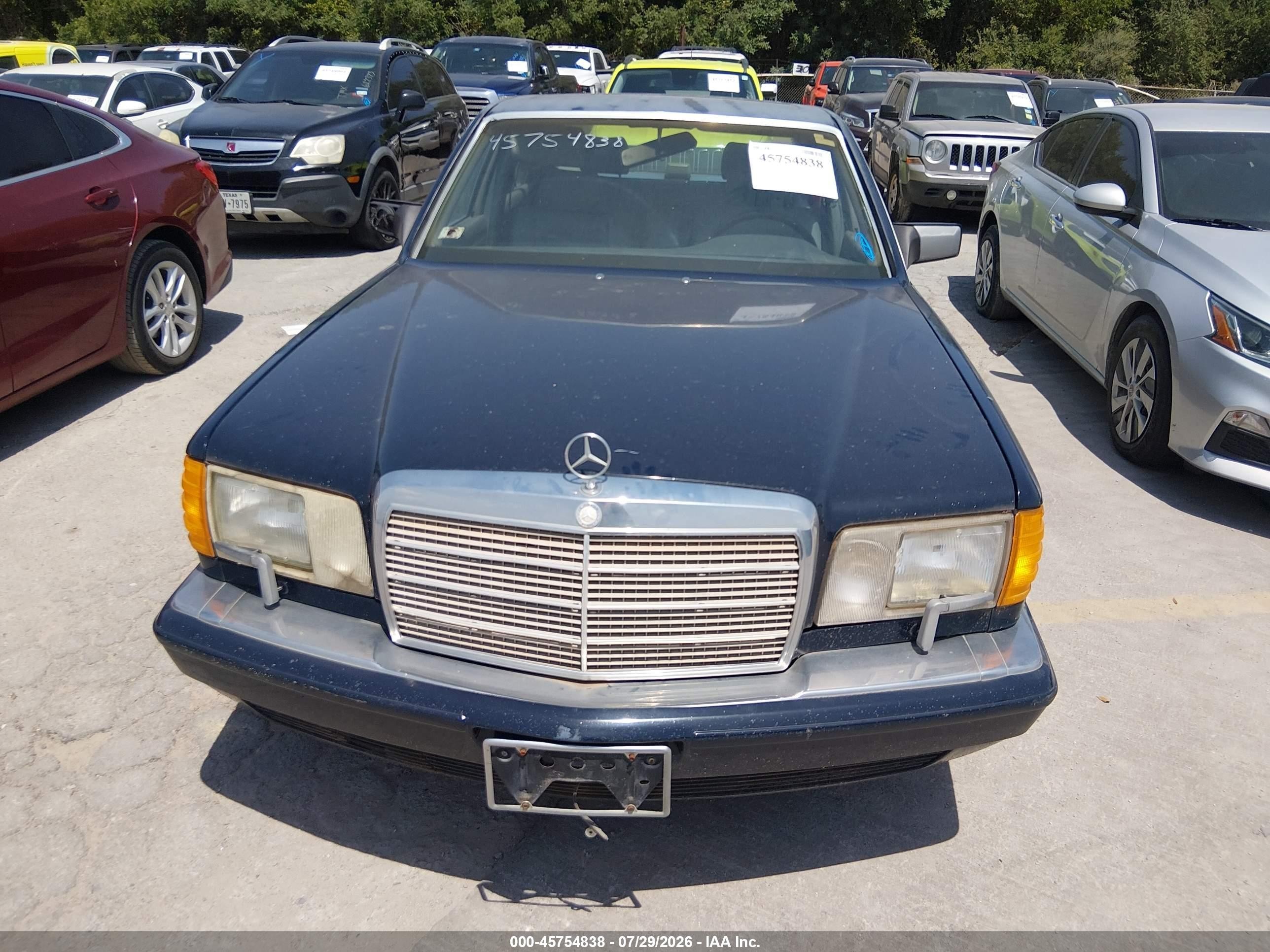 1989 Mercedes-benz 560 Sel Blue vin: WDBCA39E2KA486798