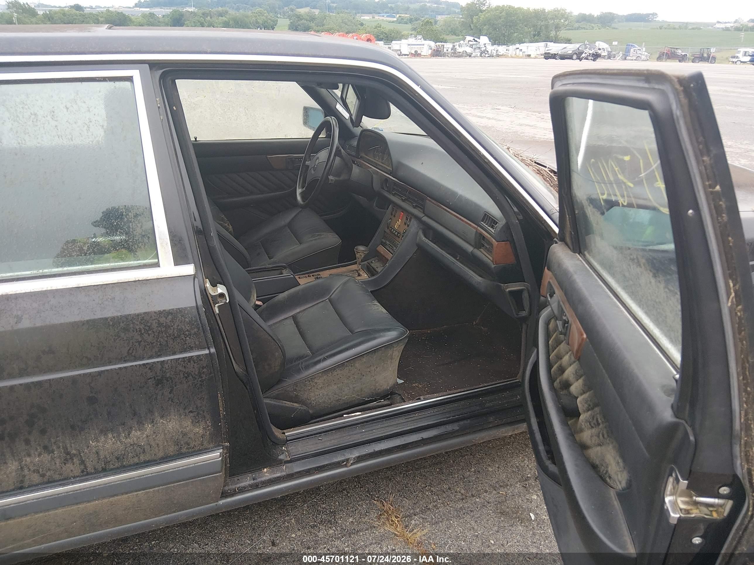 1989 Mercedes-benz 560 Sel Черный vin: WDBCA39E4KA493252