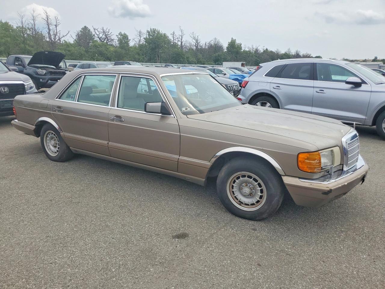 1991 Mercedes-benz 560 Sel Tan vin: WDBCA39E5MA601462