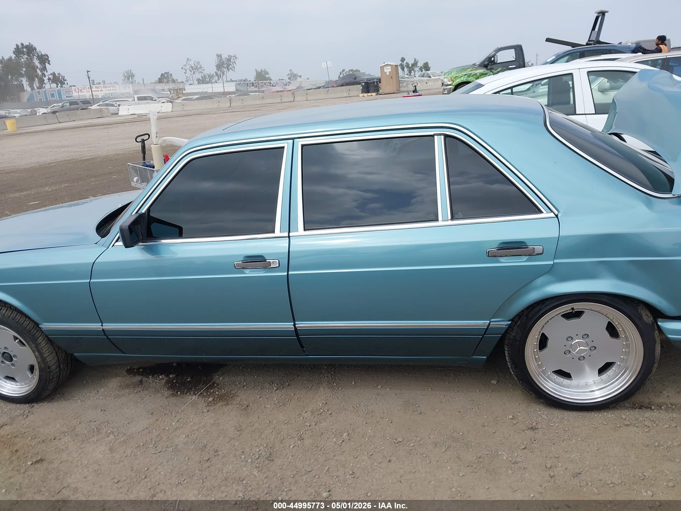 1991 Mercedes-benz 560 Sel Teal vin: WDBCA39E5MA602658