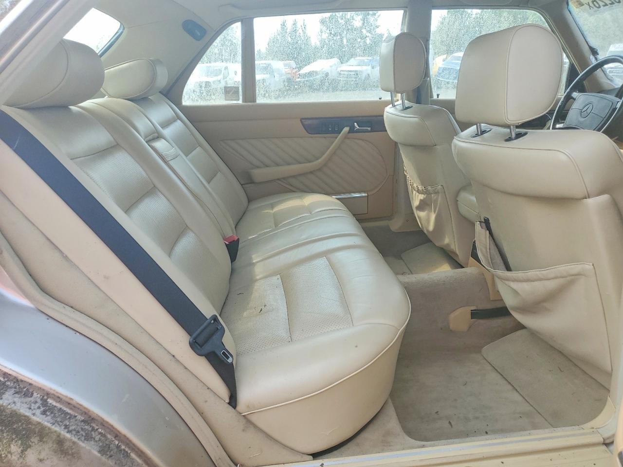 1989 Mercedes-benz 560 Sel Cream vin: WDBCA39E6KA459166