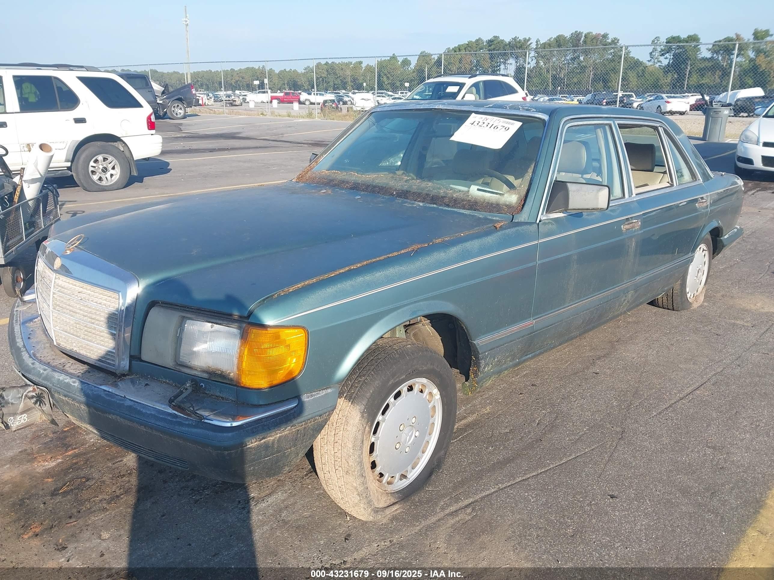 1989 Mercedes-benz 560 Sel Light Blue vin: WDBCA39E6KA462035