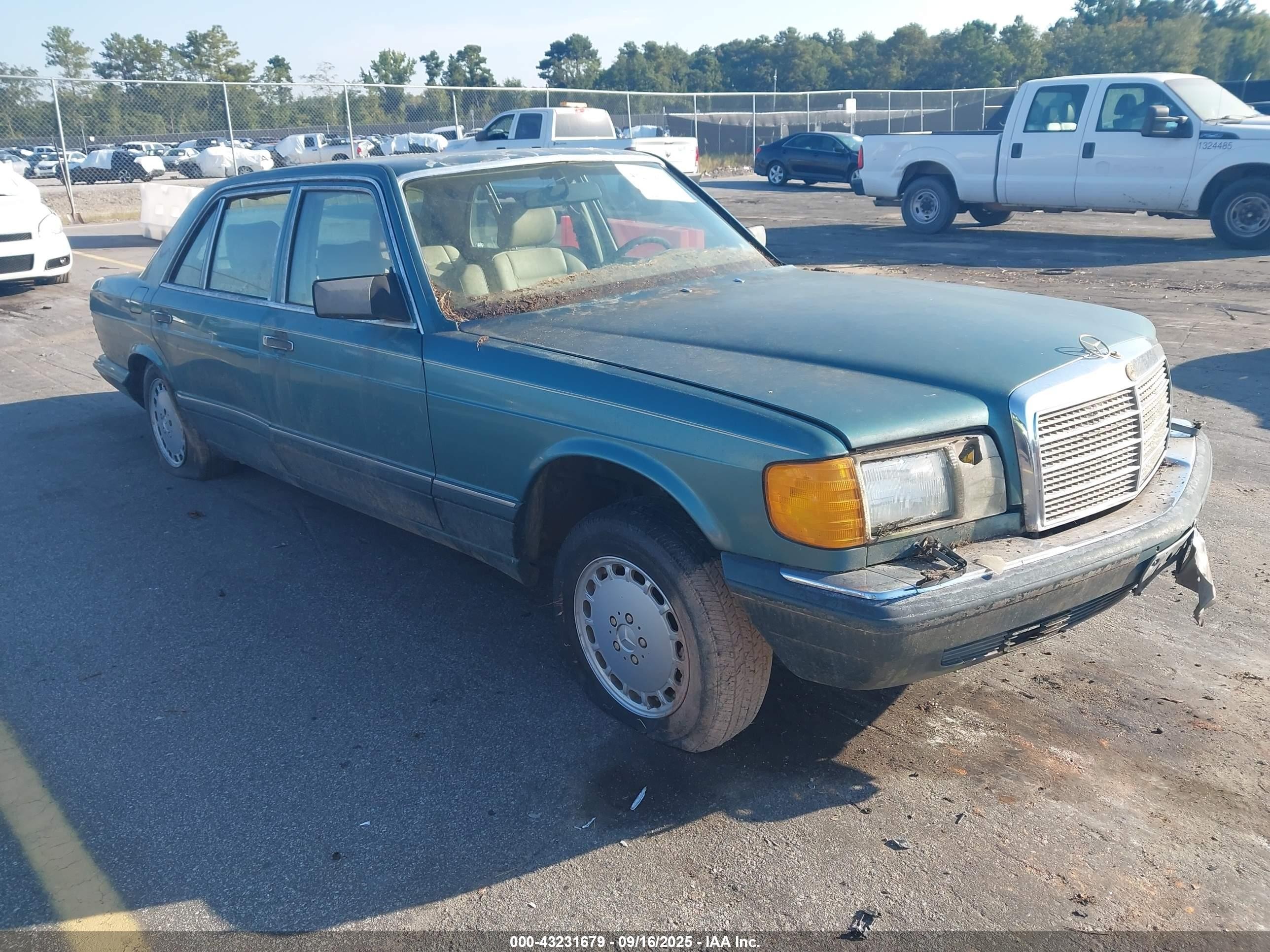 1989 Mercedes-benz 560 Sel Light Blue vin: WDBCA39E6KA462035