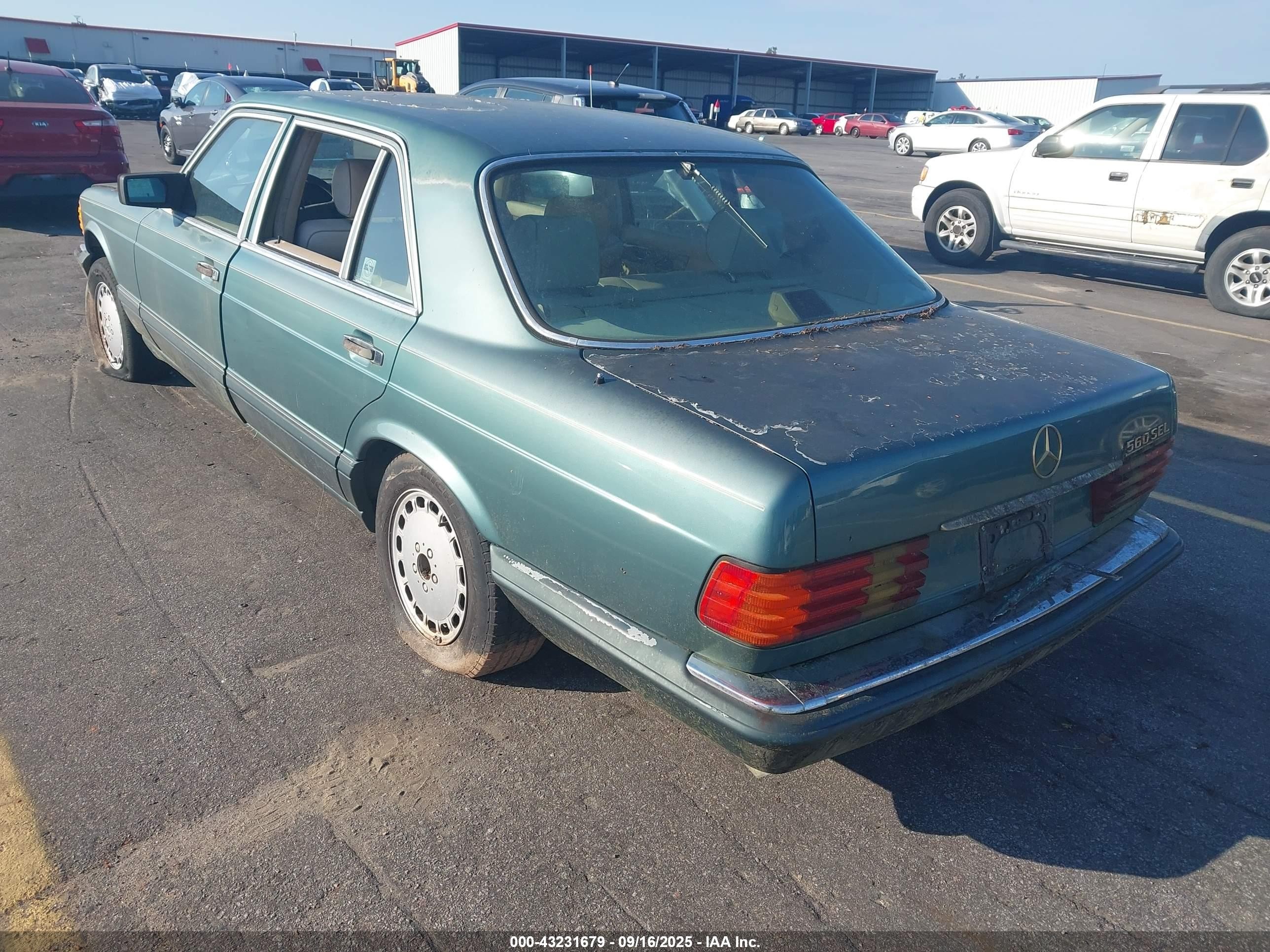 1989 Mercedes-benz 560 Sel Light Blue vin: WDBCA39E6KA462035