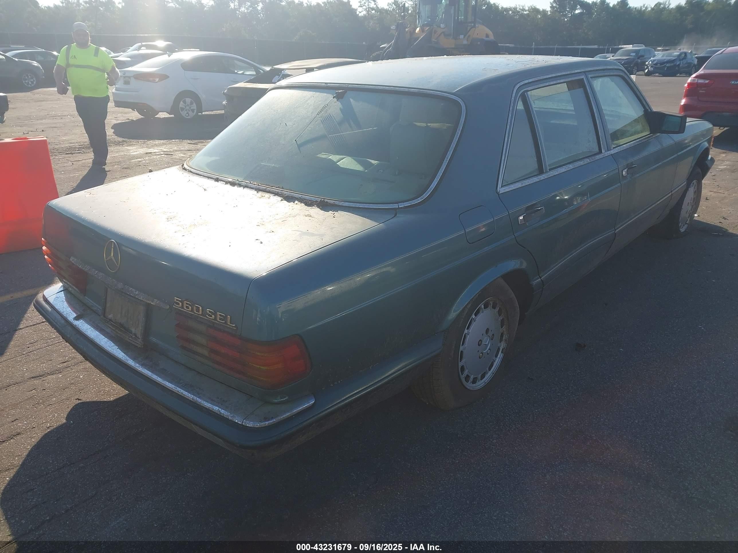 1989 Mercedes-benz 560 Sel Light Blue vin: WDBCA39E6KA462035