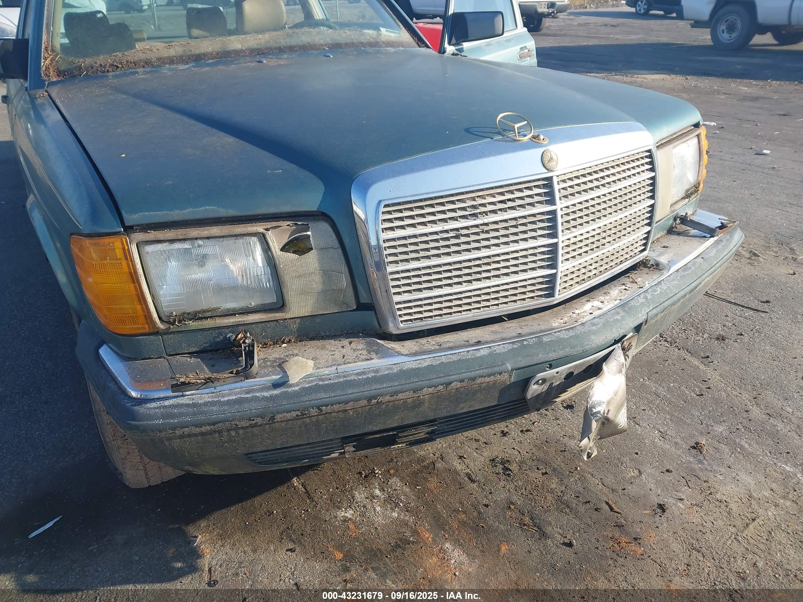1989 Mercedes-benz 560 Sel Light Blue vin: WDBCA39E6KA462035