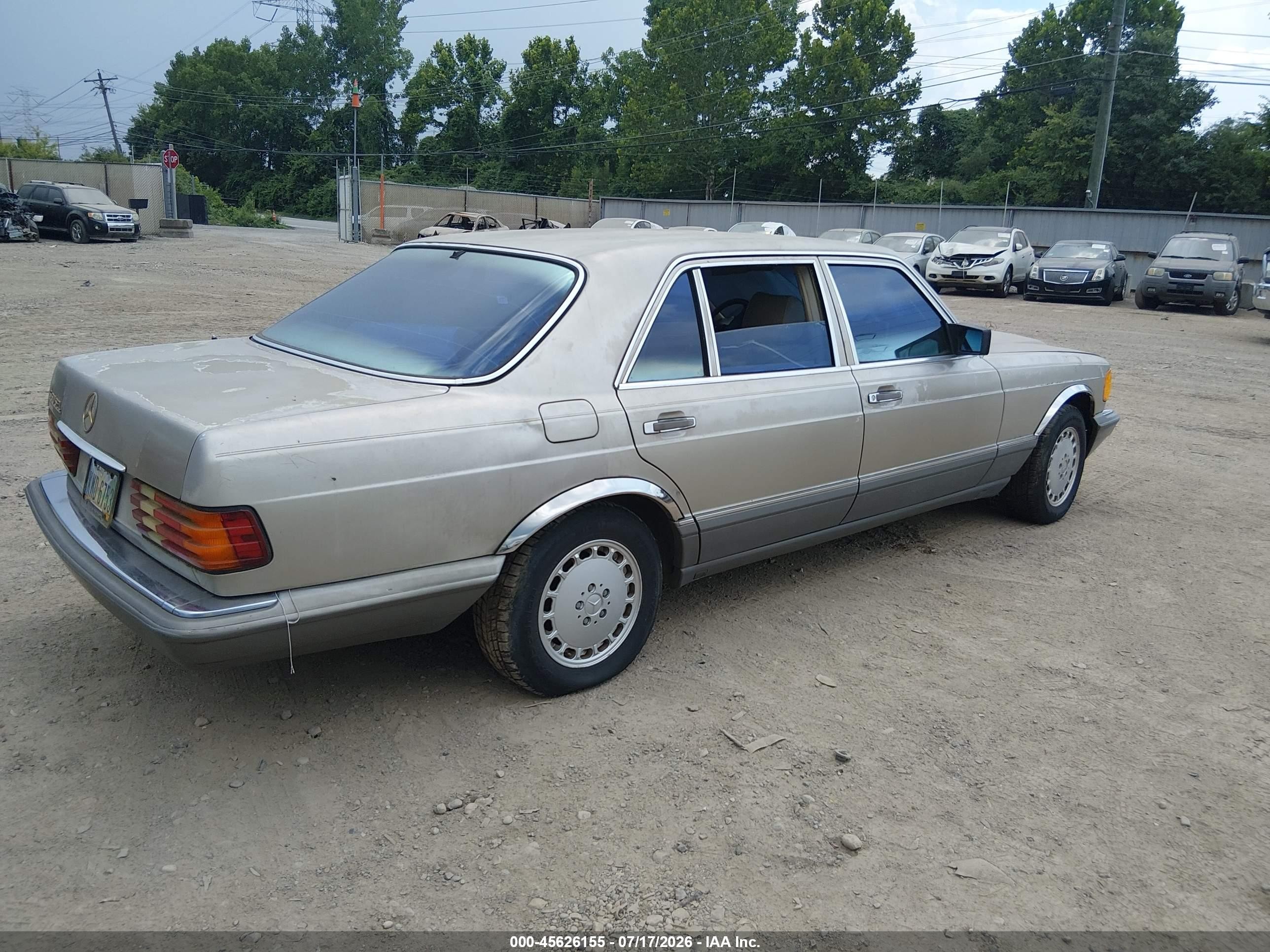 1989 Mercedes-benz 560 Sel Gold vin: WDBCA39E7KA459063