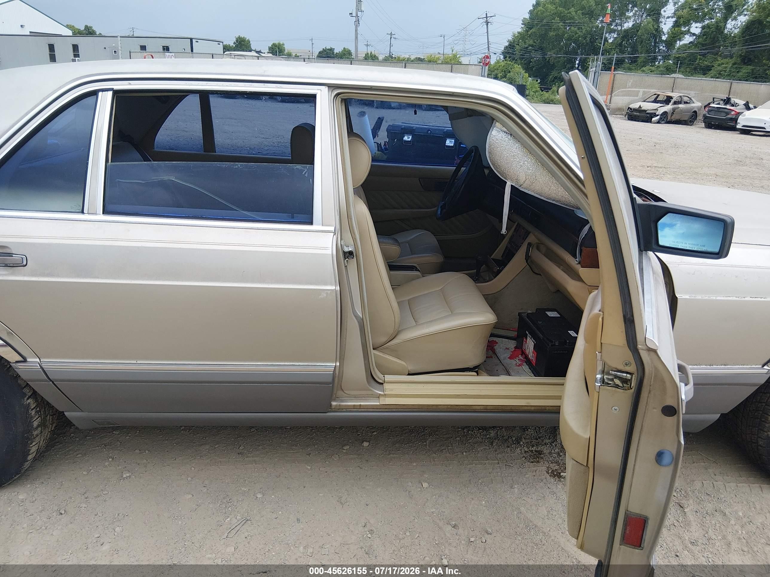 1989 Mercedes-benz 560 Sel Gold vin: WDBCA39E7KA459063