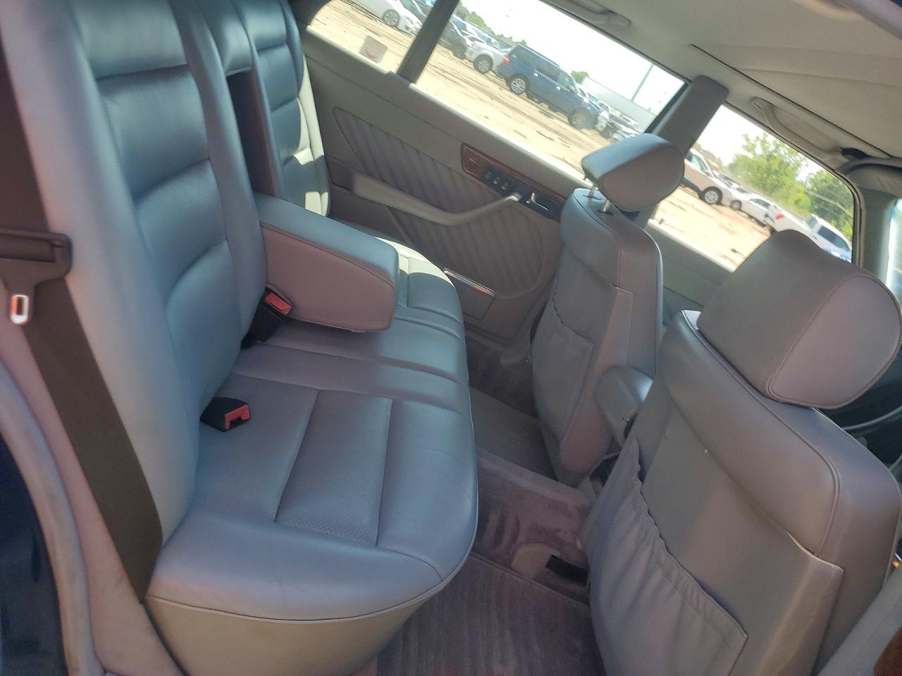 1990 Mercedes-benz 560 Sel Blue vin: WDBCA39E8LA549971