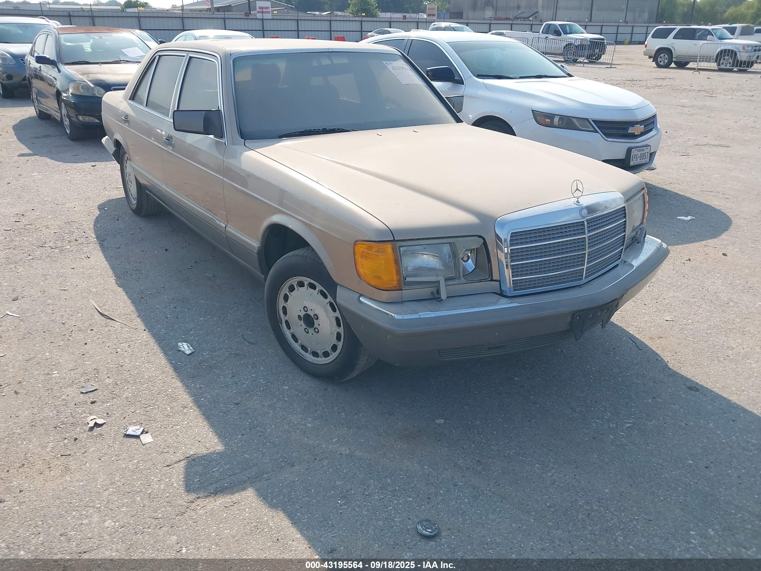 WDBCA39E9KA442765