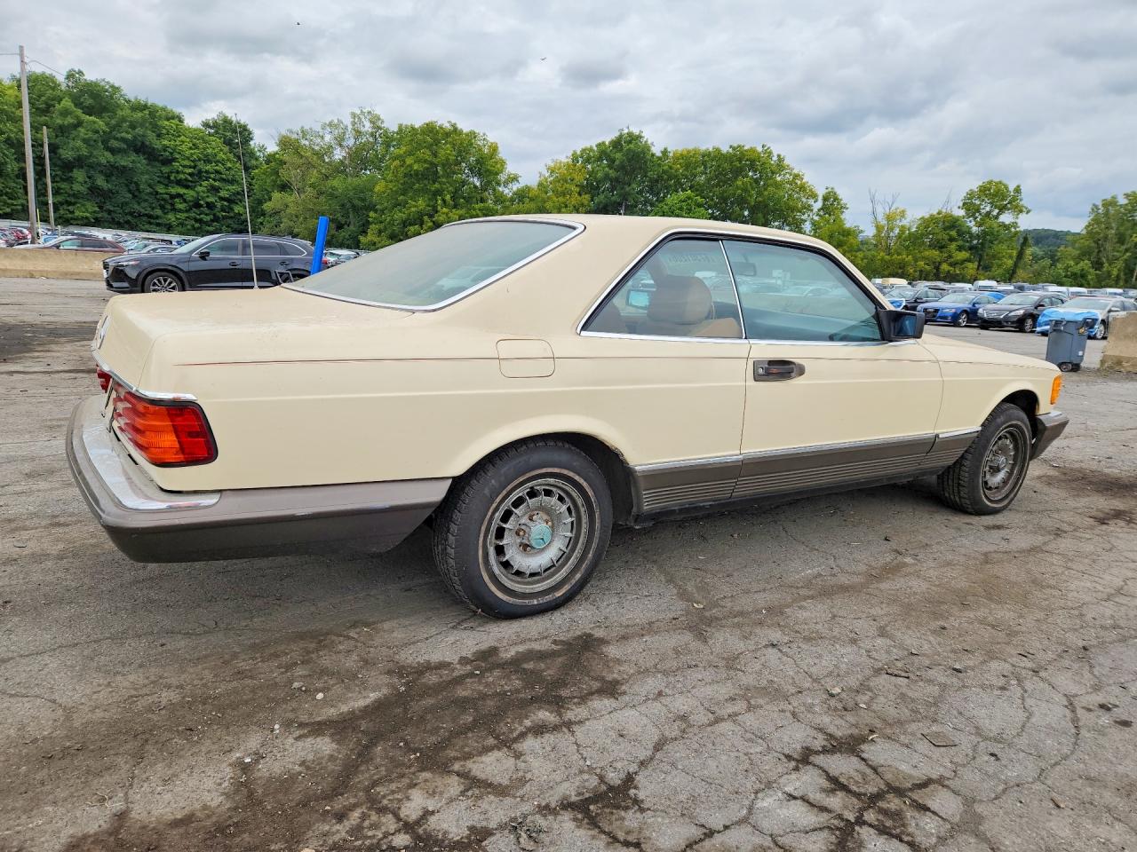 1982 Mercedes-benz 380 Sec Cream vin: WDBCA43A6CB003188