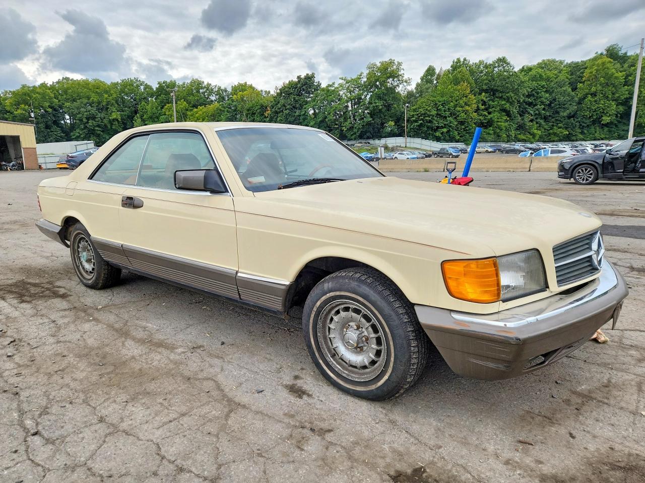 1982 Mercedes-benz 380 Sec Cream vin: WDBCA43A6CB003188
