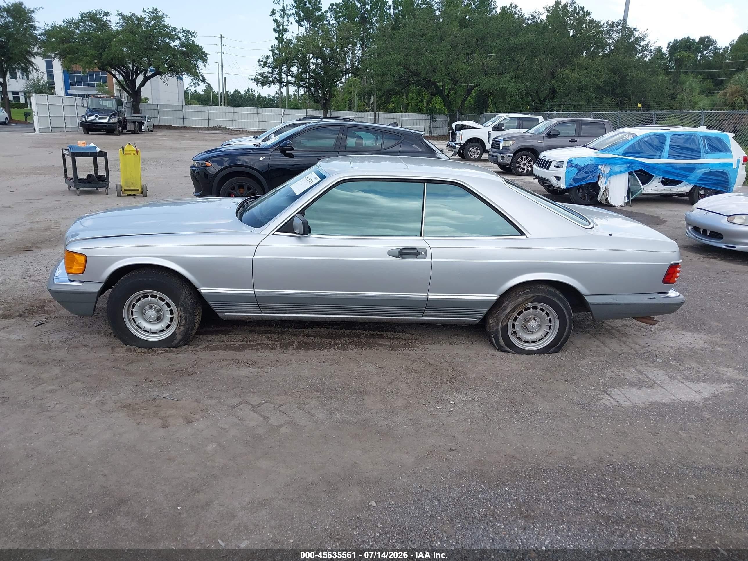 1984 Mercedes-benz 500 Sec Gray vin: WDBCA44A0EA021144