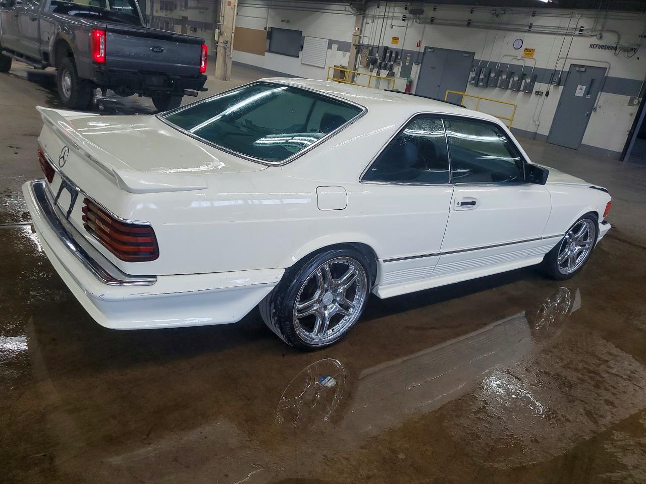 1984 Mercedes-benz 500 Sec Белый vin: WDBCA44A3EA019226