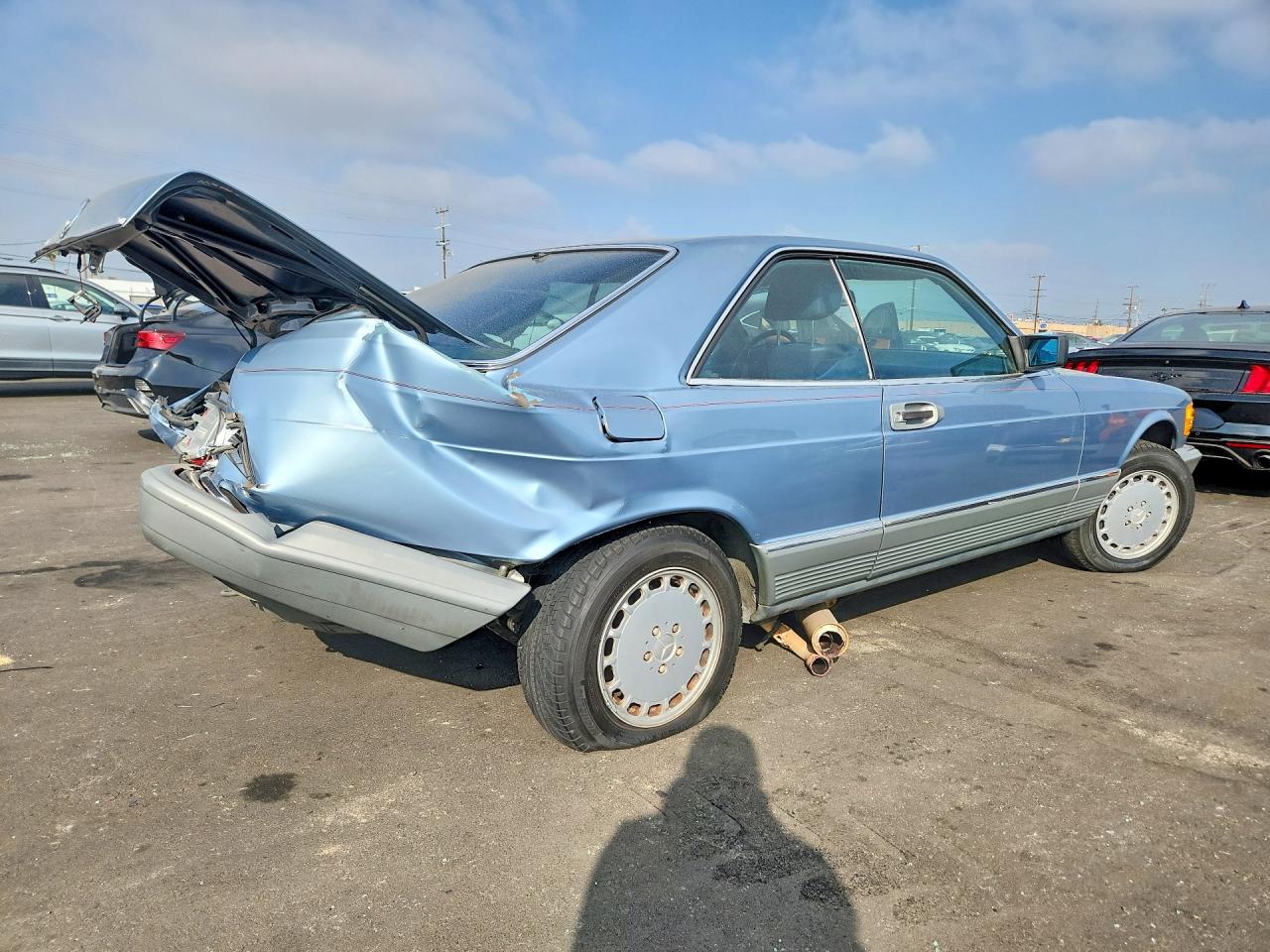 1985 Mercedes-benz 500 Sec Blue vin: WDBCA44D0FA169080