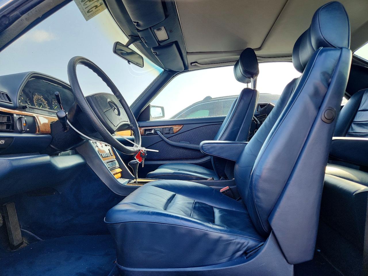 1985 Mercedes-benz 500 Sec Blue vin: WDBCA44D0FA169080