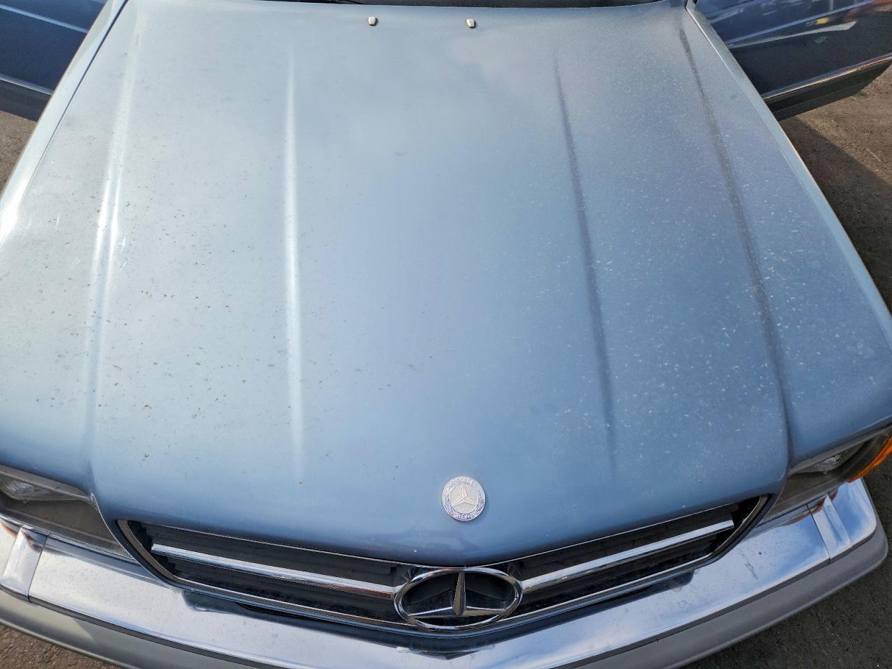 1985 Mercedes-benz 500 Sec Blue vin: WDBCA44D0FA169080