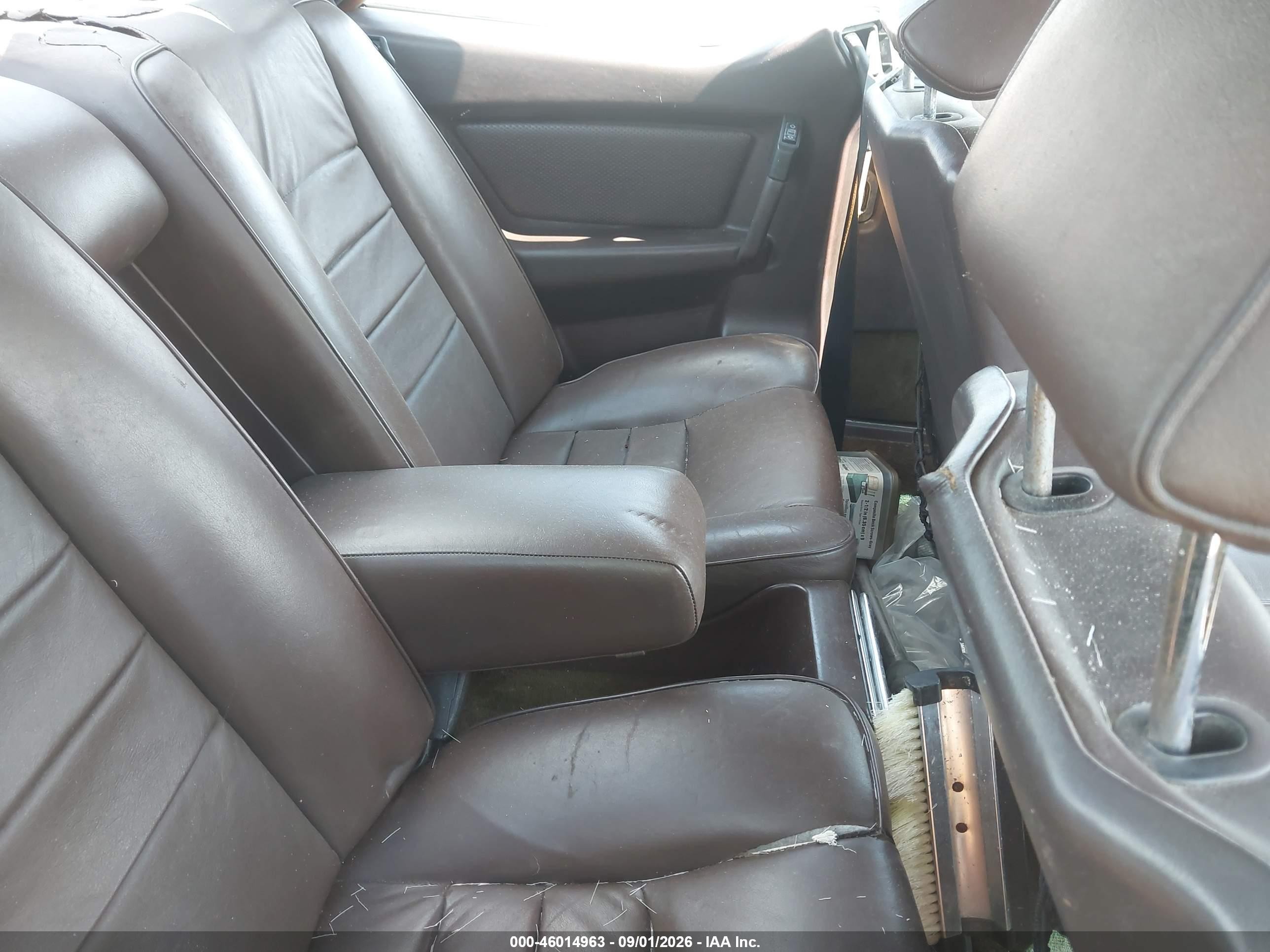 1987 Mercedes-benz 560 Sec Silver vin: WDBCA45D0HA276289