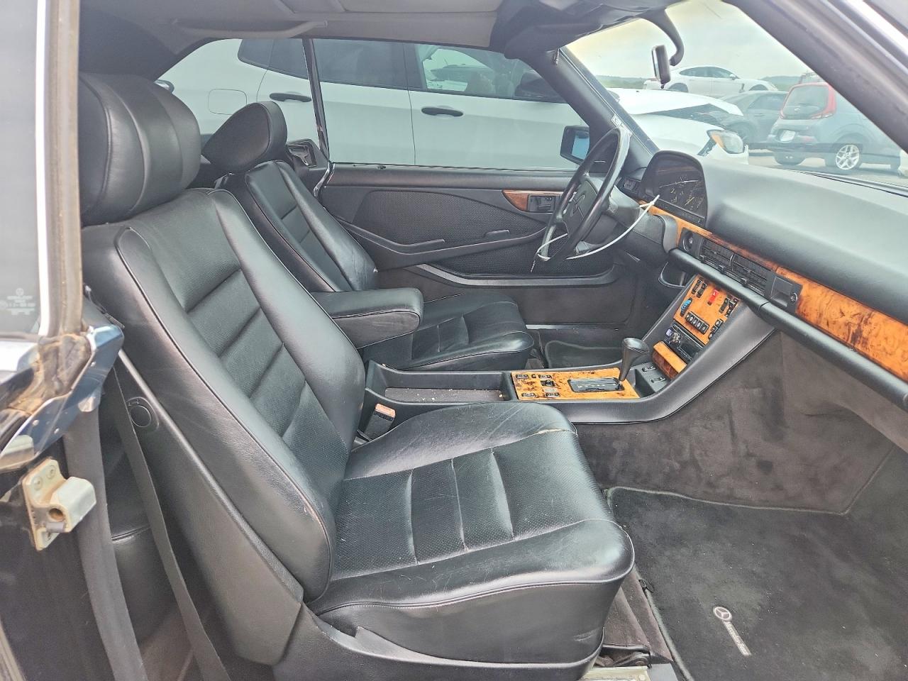 1987 Mercedes-benz 560 Sec Black vin: WDBCA45D0HA337768