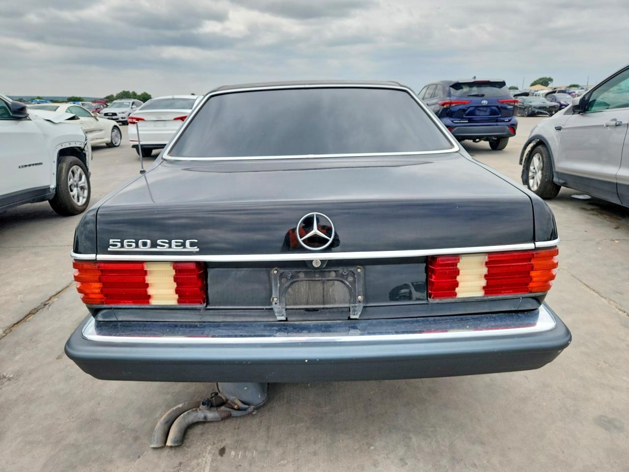 1987 Mercedes-benz 560 Sec Black vin: WDBCA45D0HA337768