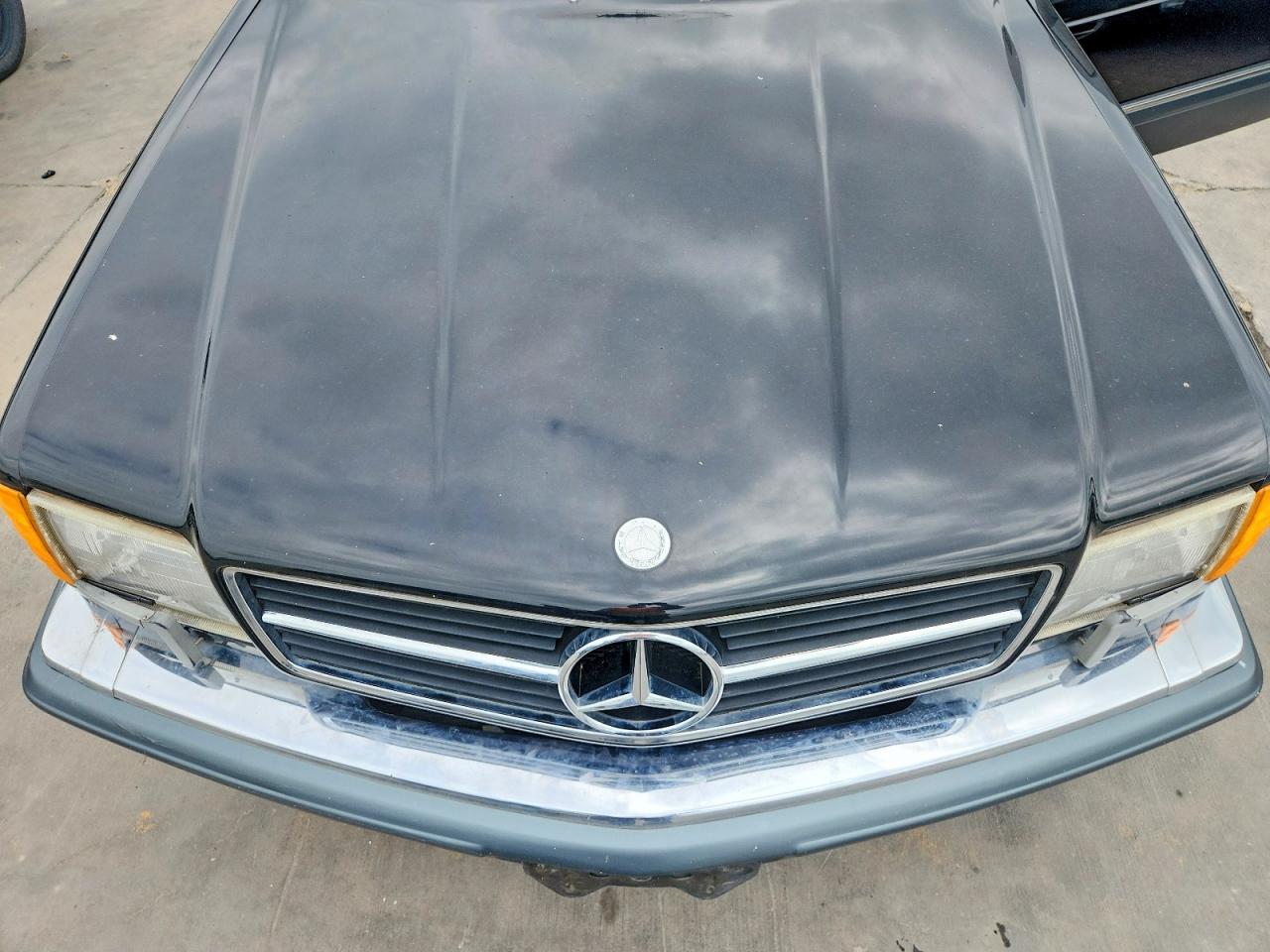 1987 Mercedes-benz 560 Sec Black vin: WDBCA45D0HA337768