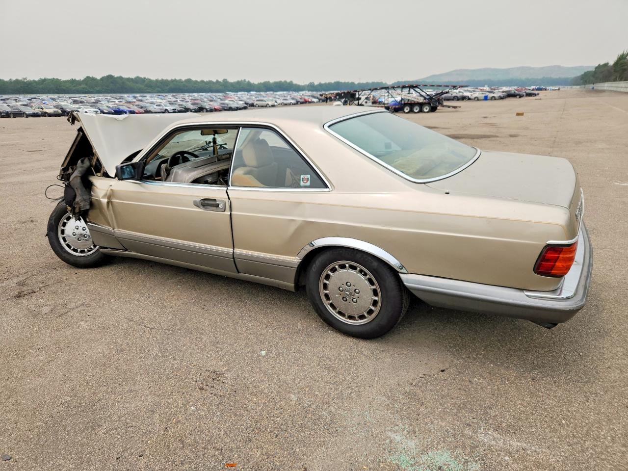 1988 Mercedes-benz 560 Sec Gold vin: WDBCA45D0JA394509