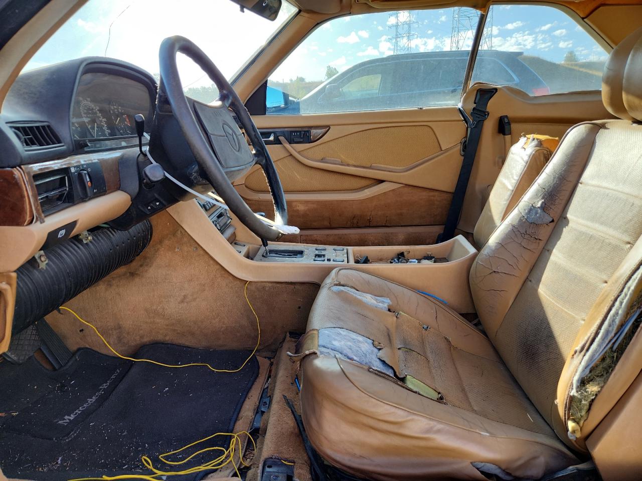 1987 Mercedes-benz 560 Sec Black vin: WDBCA45D2HA307039