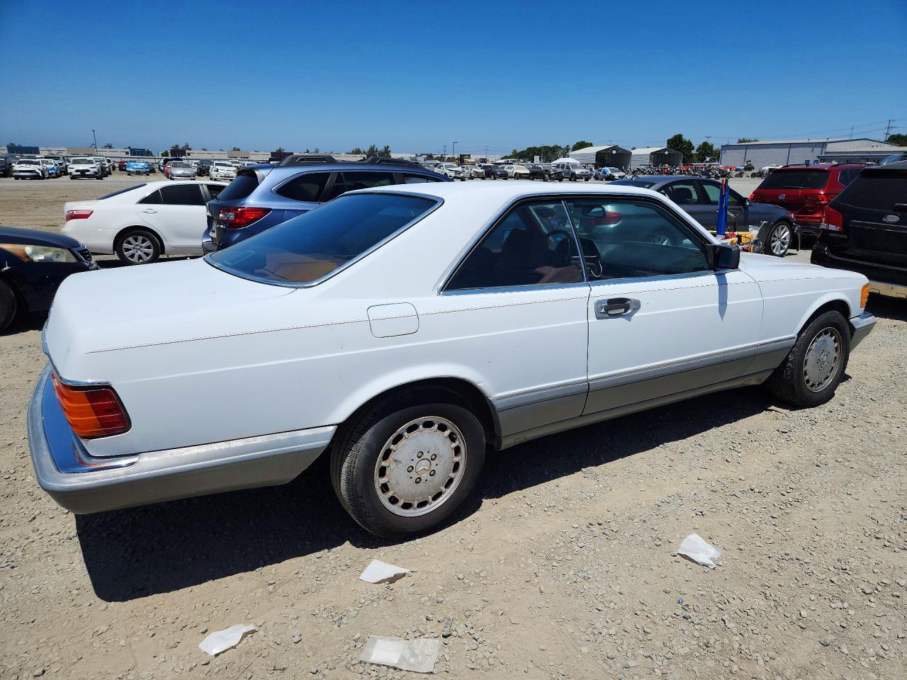 1986 Mercedes-benz 560 Sec White vin: WDBCA45D3GA248193