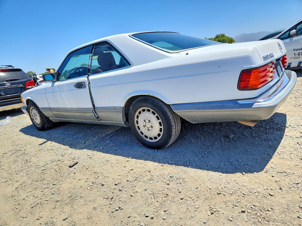 1986 Mercedes-benz 560 Sec White vin: WDBCA45D3GA248193